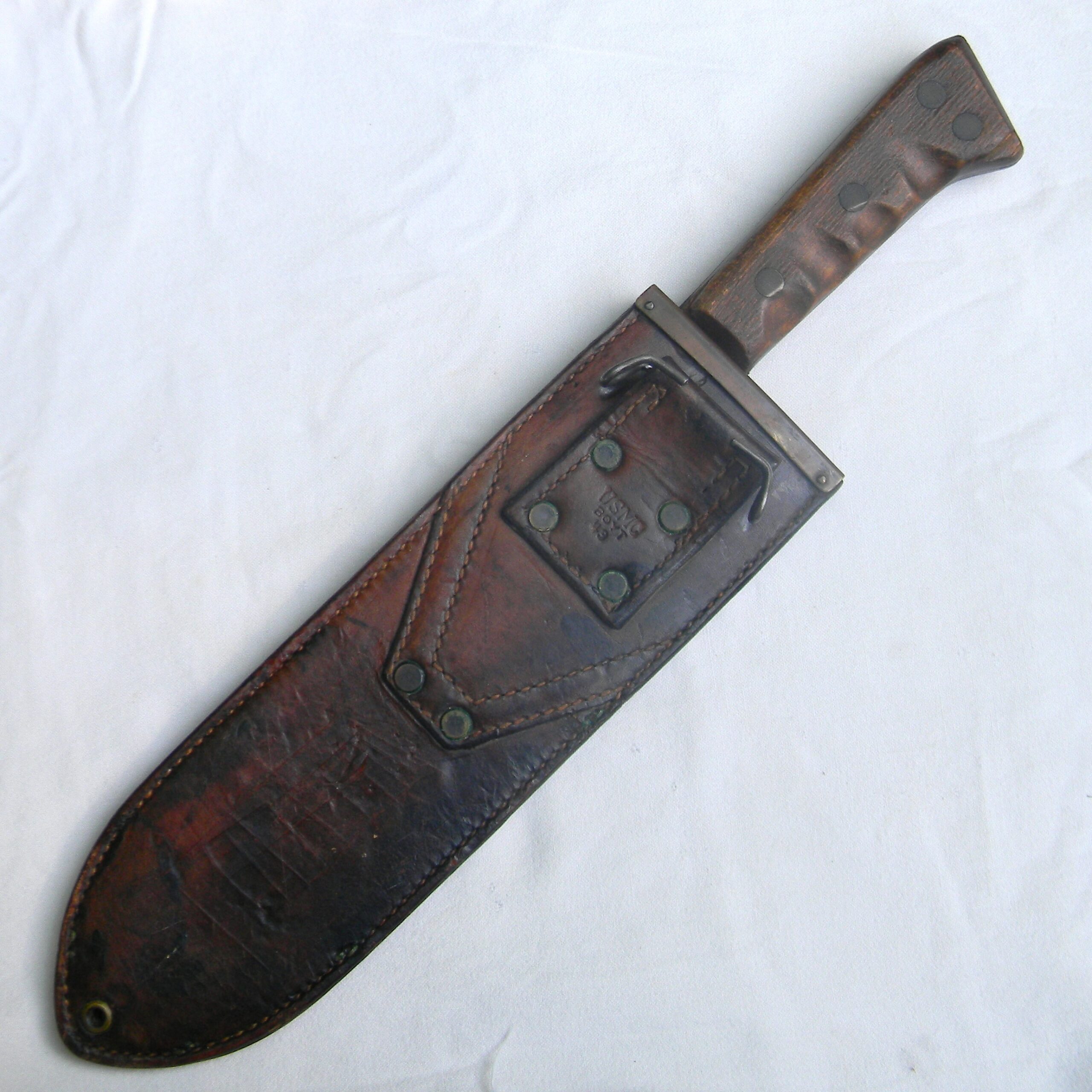 USA WW2 era USMC Hospital Corps Knife / Corpsmen Bolo made by Village Blacksmith, original 1943 Boyt scabbard - Image 3