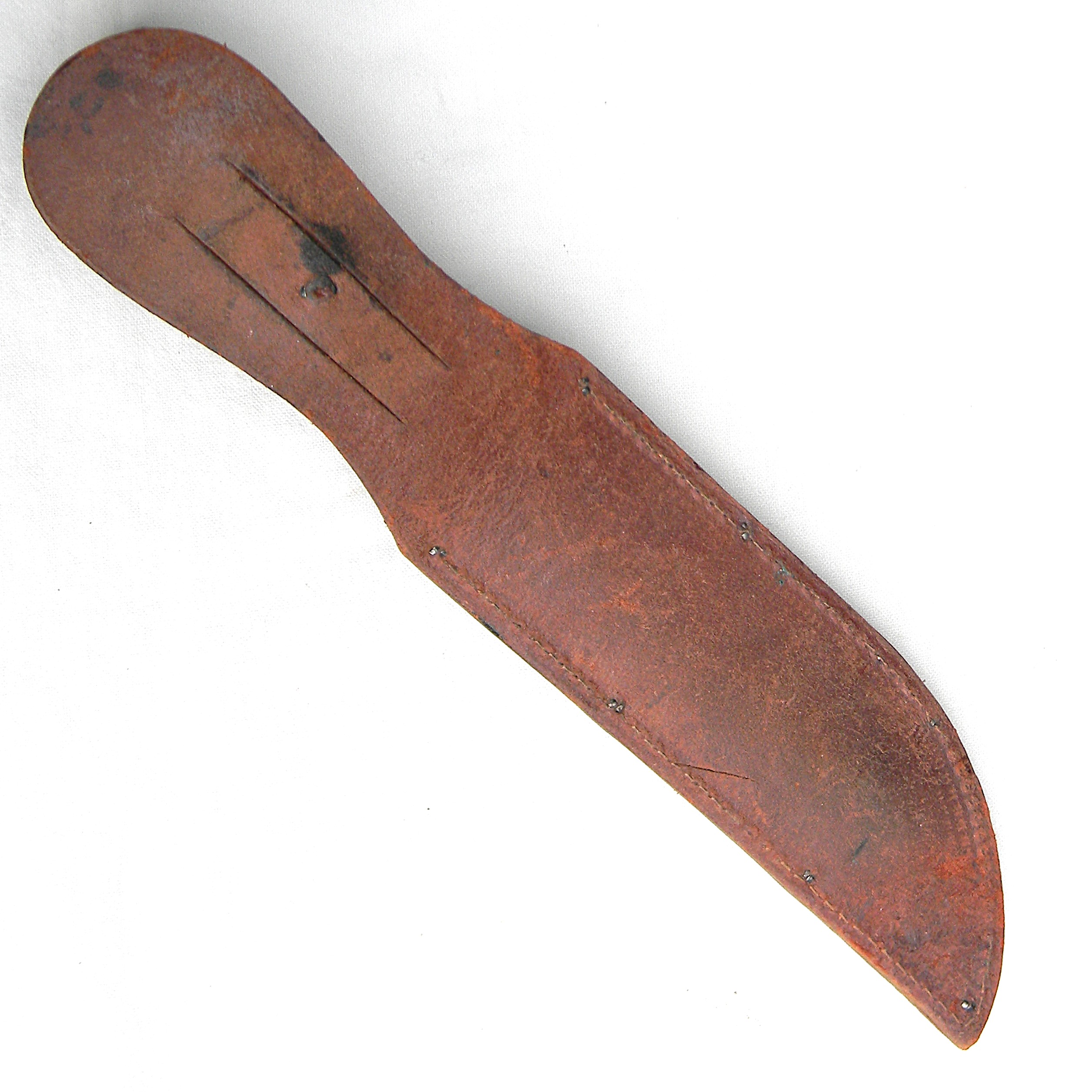 Rare WW2 era Aerial Cutlery "private purchase" fighting knife with early colored spacers handle, original scabbard - Image 3