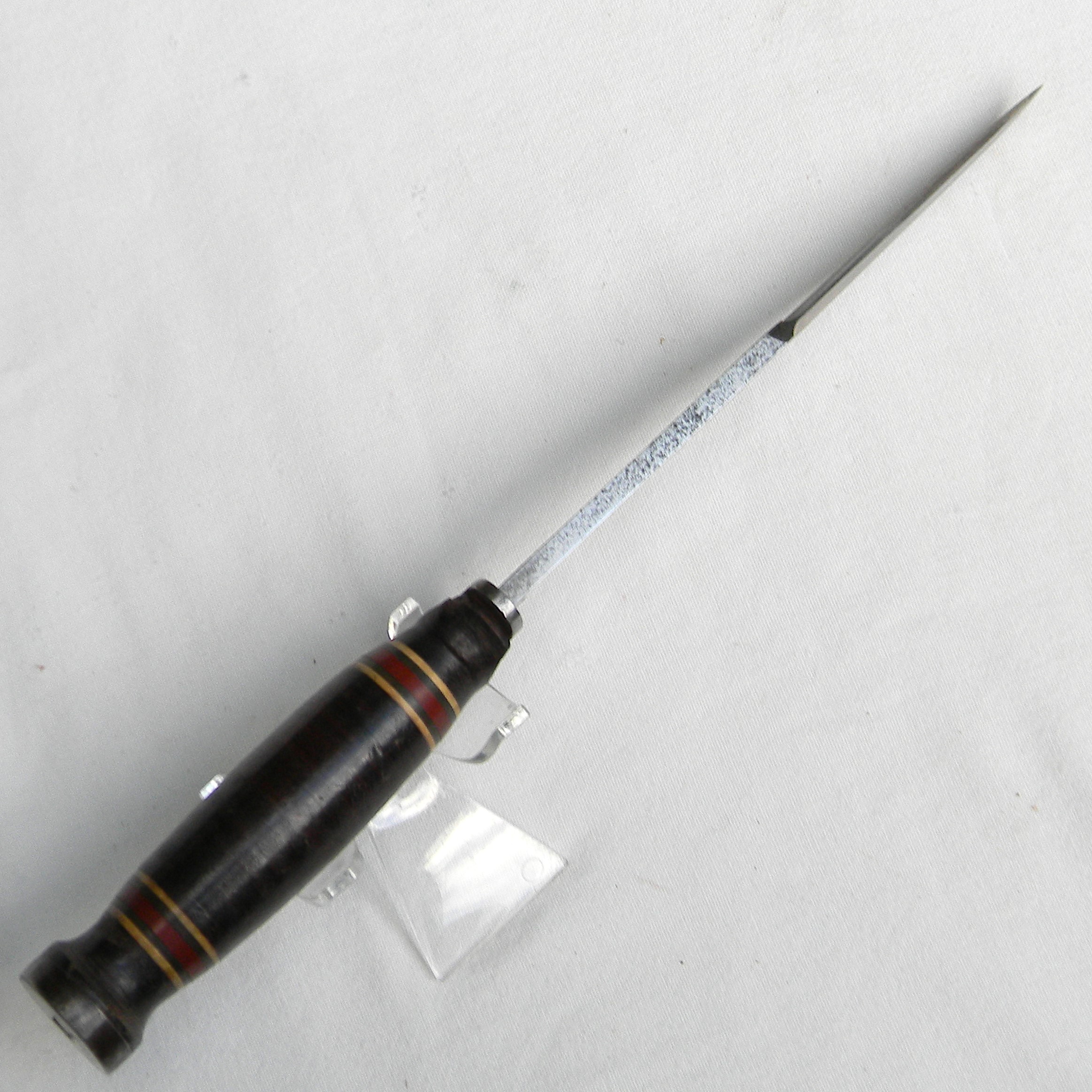 Rare WW2 era Aerial Cutlery "private purchase" fighting knife with early colored spacers handle, original scabbard - Image 10