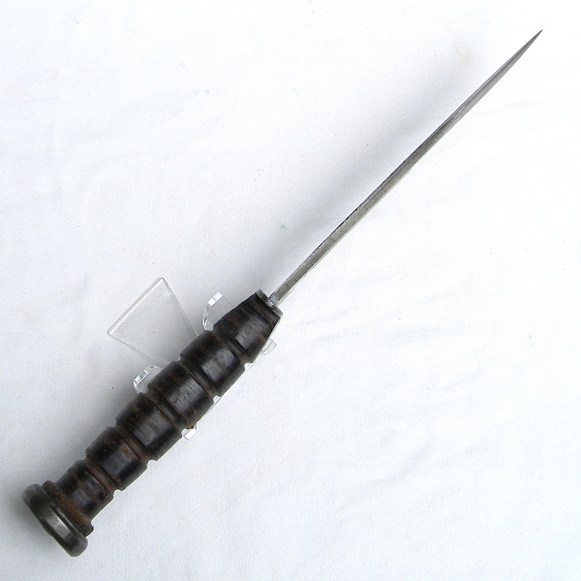 USA WW2 era blade marked Robeson Shuredge USN MK2 Mark 2 fighting knife, original 1945 NORD composition scabbard - Image 14