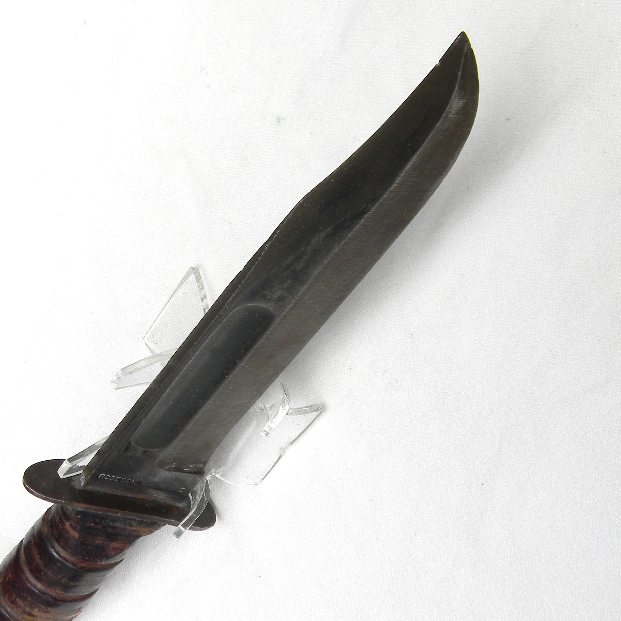 USA WW2 era blade marked Robeson Shuredge USN MK2 Mark 2 fighting knife, original 1945 NORD composition scabbard - Image 11