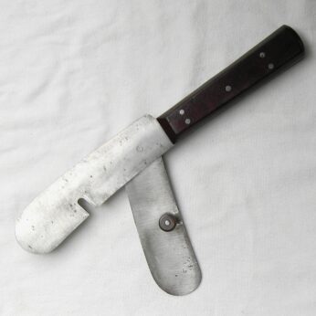 I Wilson Sheffield rigging knife