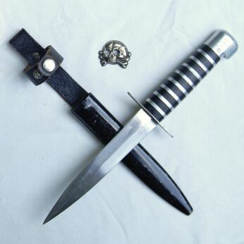 WW2 fighting knife