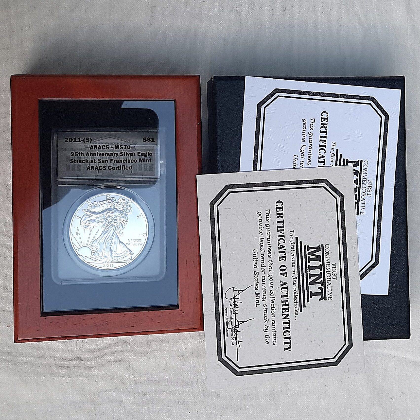 USA 2011S $1 Silver Eagle MS70