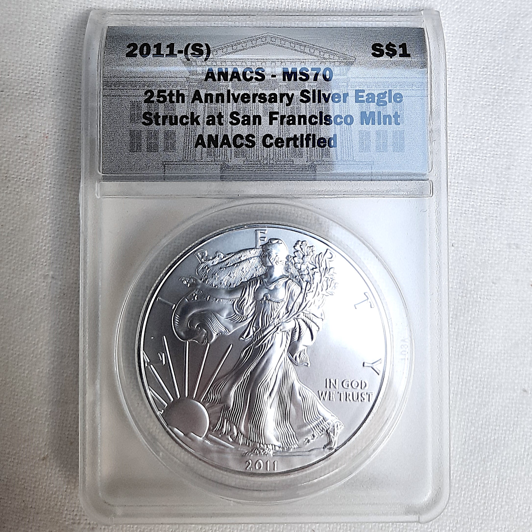 USA 2011S $1 Silver Eagle MS70