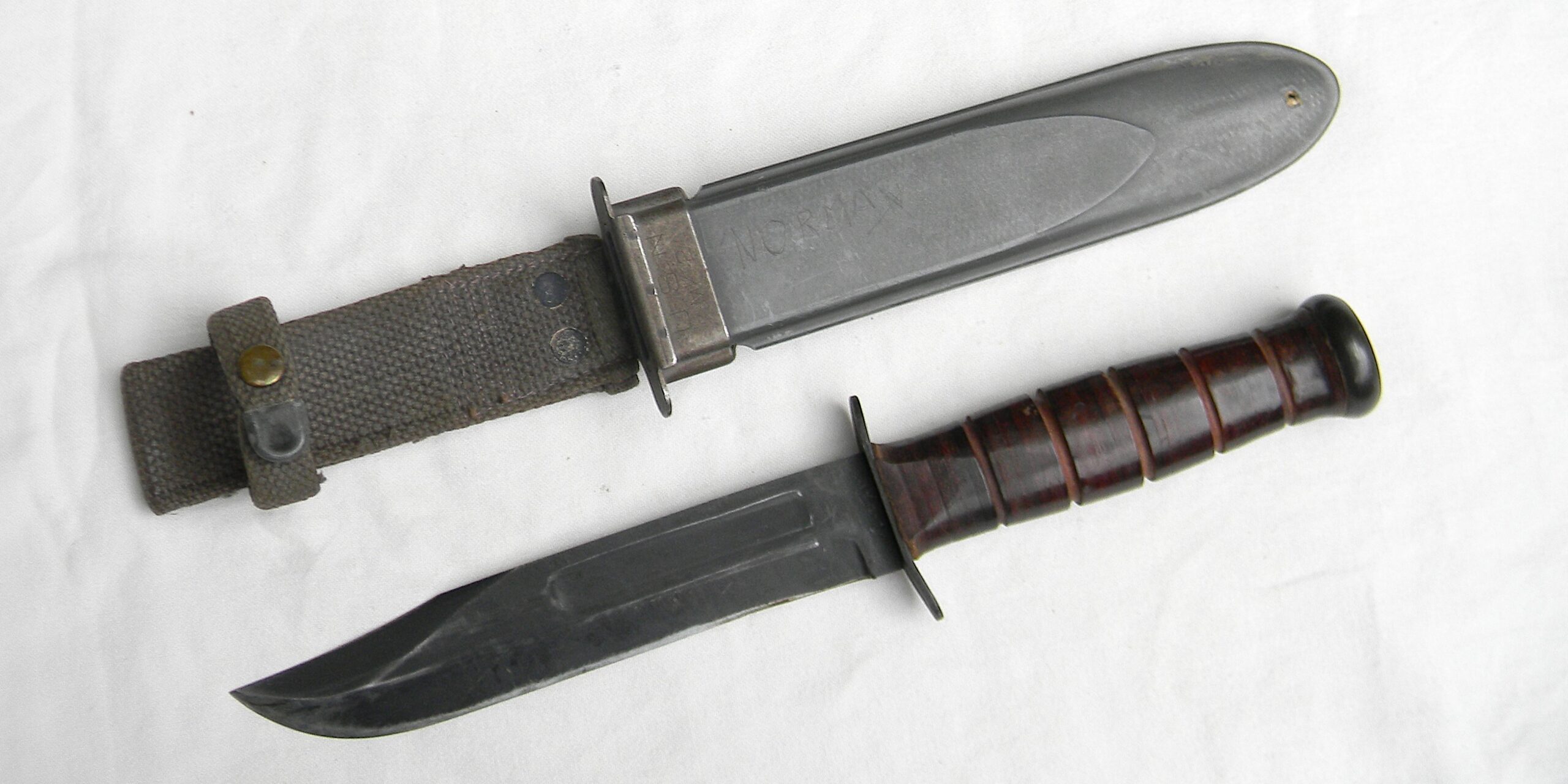WW2 Ka-Bar USN MK2 fighting knife