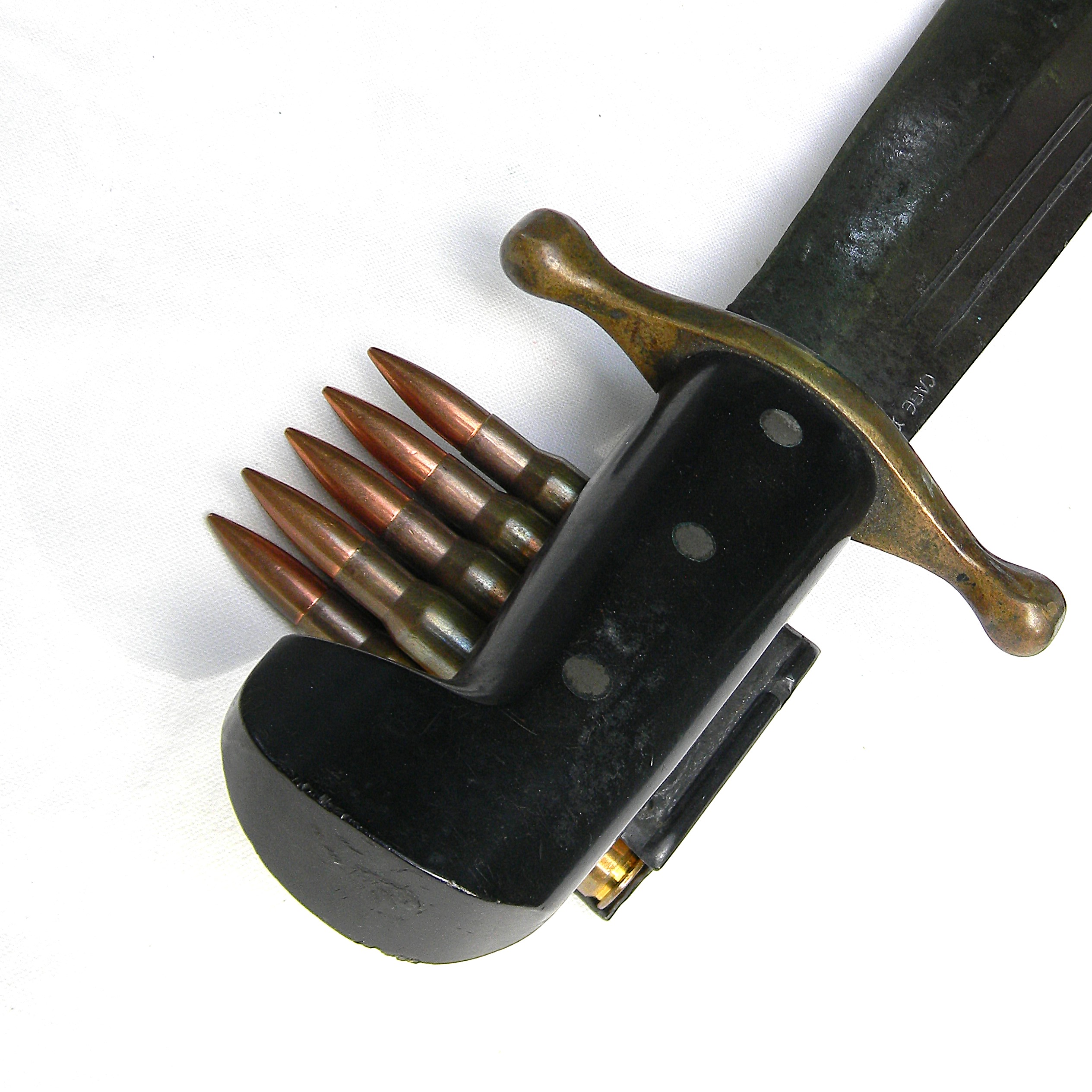 USA WW2 era Case XX V44 survival/fighting knife - part of USAF bail-out kit, original scabbard; rare type - Image 9