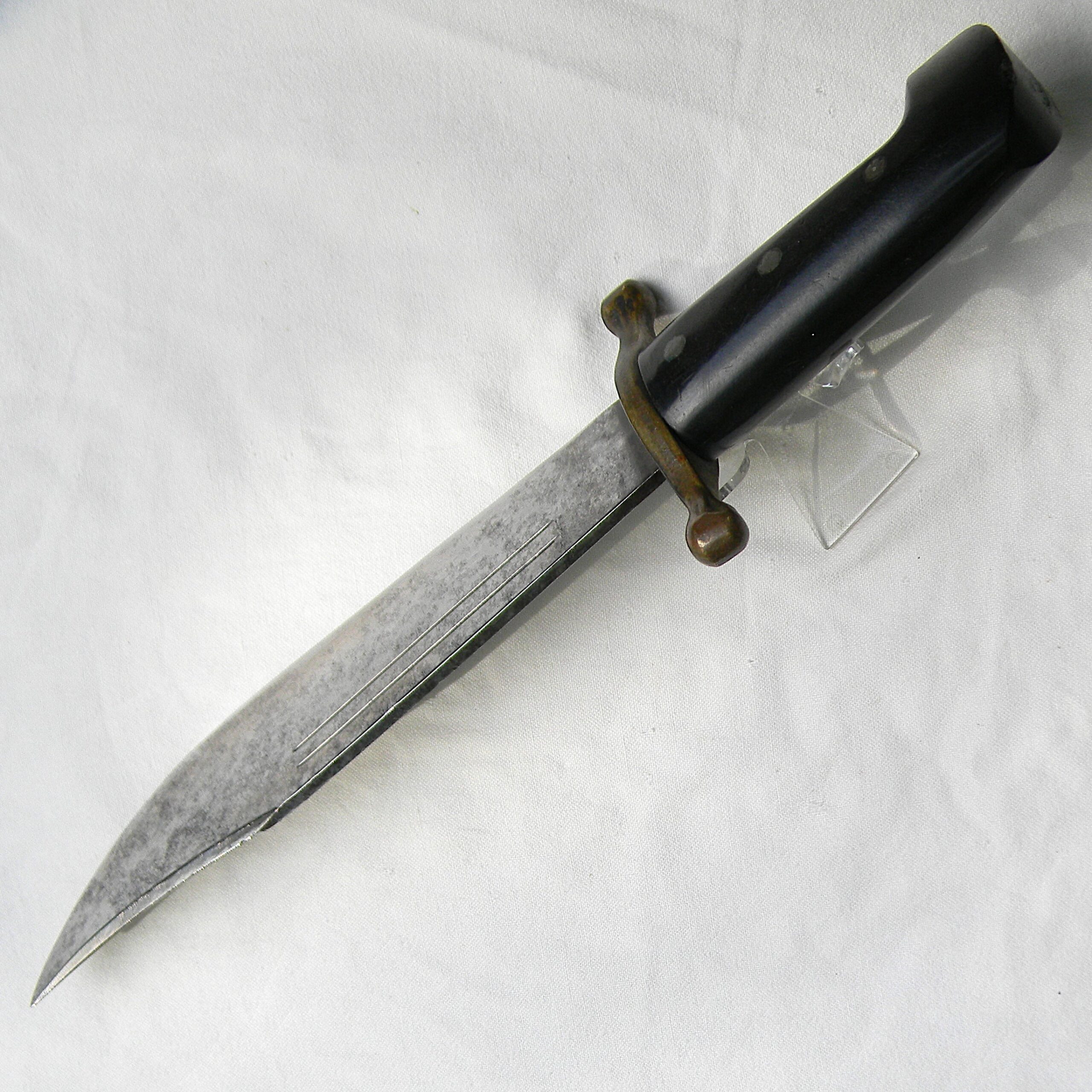 USA WW2 era Case XX V44 survival/fighting knife - part of USAF bail-out kit, original scabbard; rare type - Image 11